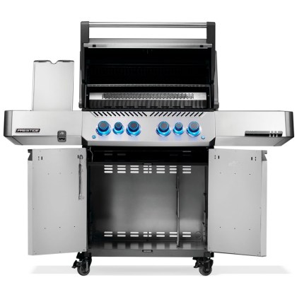 Napoleon Prestige 500 Stainless Steel Gas Grill